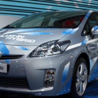 2018款丰田普锐斯PRIUS PHEV插电混动汽车全车电路图